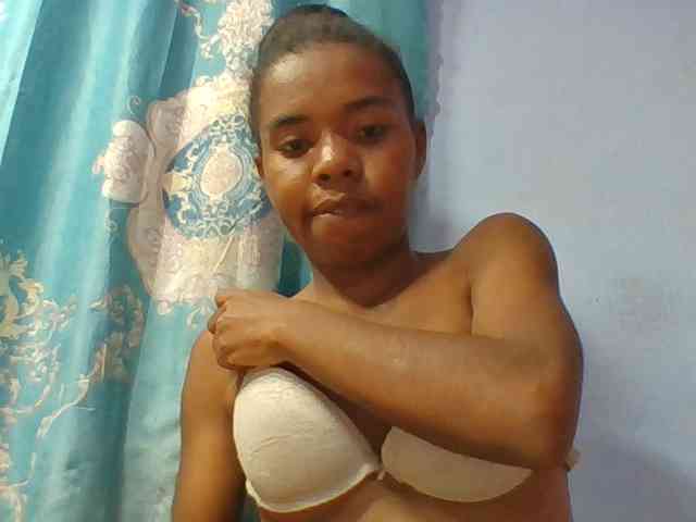 Emelie1a webcam