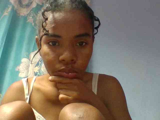 Emelie1a webcam