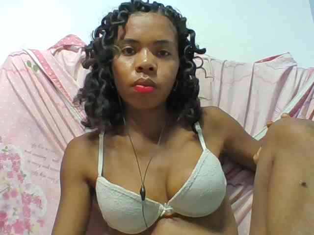 Emelie1a webcam