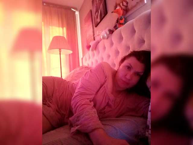 RoxySexy's BongaCams show and profile