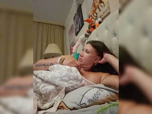 RoxySexy live cam on BongaCams