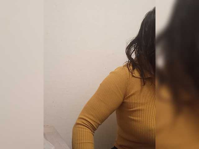 RoxySexy live cam on BongaCams