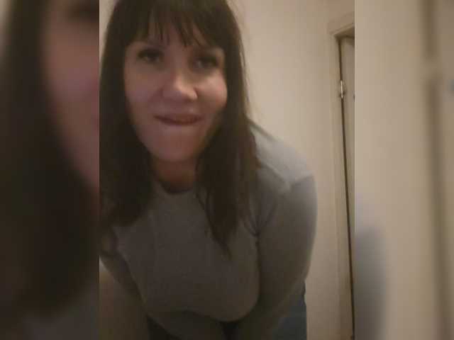 RoxySexy live cam on BongaCams