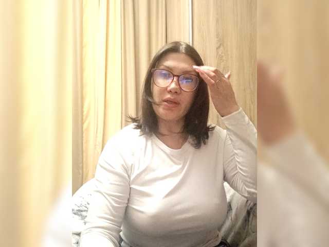 RoxySexy's BongaCams show and profile