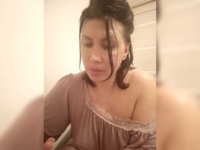 RoxySexy's BongaCams show and profile