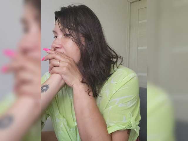 RoxySexy live cam on BongaCams