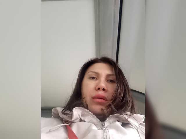 RoxySexy's BongaCams show and profile