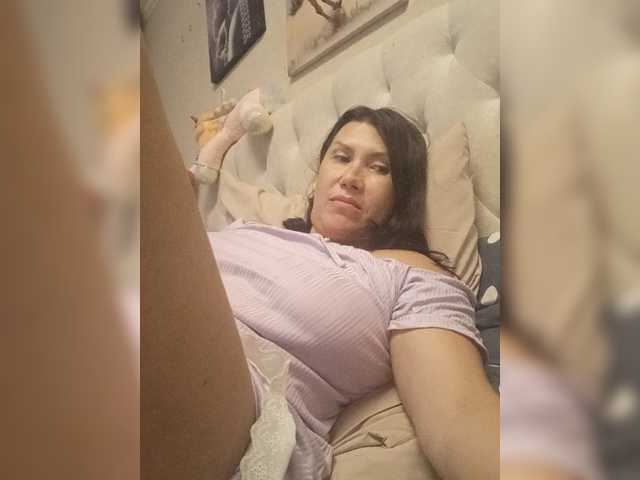 RoxySexy live cam on BongaCams
