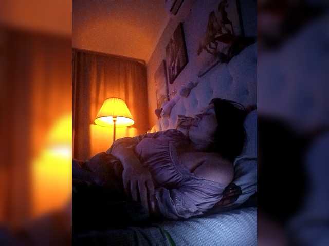 RoxySexy's BongaCams show and profile