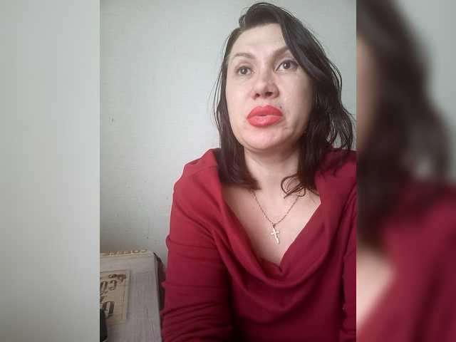 RoxySexy's BongaCams show and profile