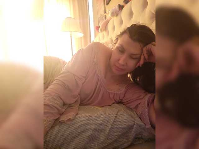 RoxySexy's BongaCams show and profile