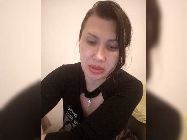 RoxySexy's BongaCams show and profile