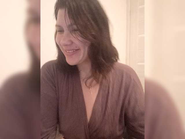 RoxySexy's BongaCams show and profile