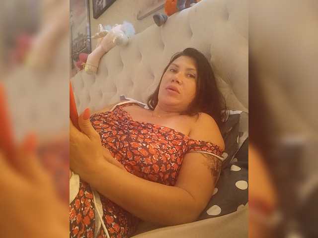 RoxySexy live cam on BongaCams