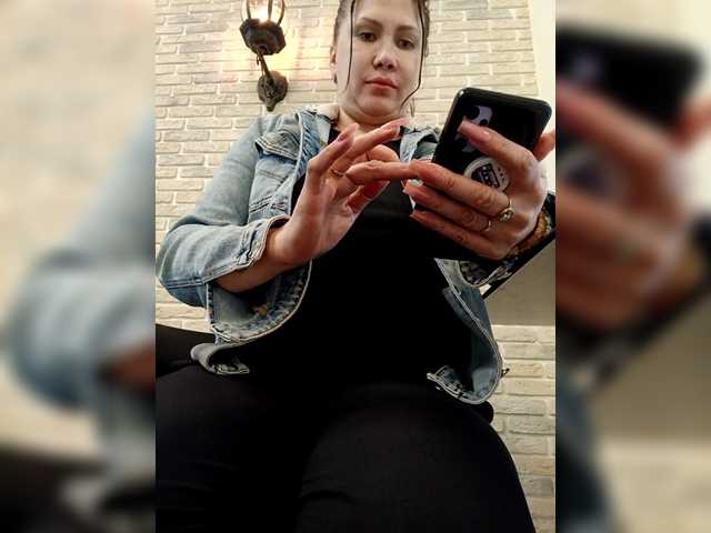 RoxySexy's BongaCams show and profile