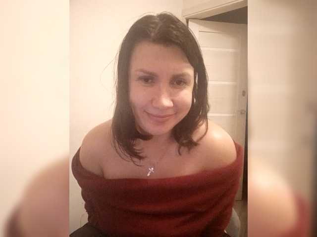 RoxySexy's BongaCams show and profile