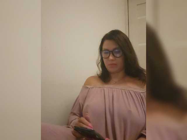 RoxySexy live cam on BongaCams