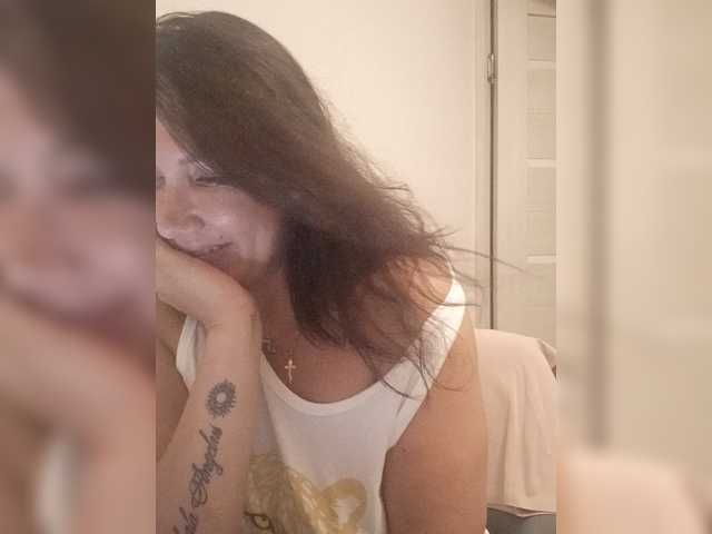 RoxySexy live cam on BongaCams