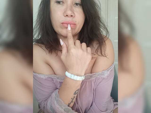 RoxySexy live cam on BongaCams