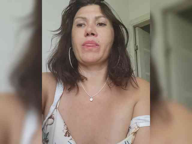 RoxySexy Live Webcam on BongaCams