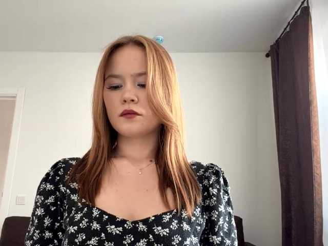 SadieNedry live cam on BongaCams