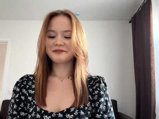 SadieNedry live cam on BongaCams