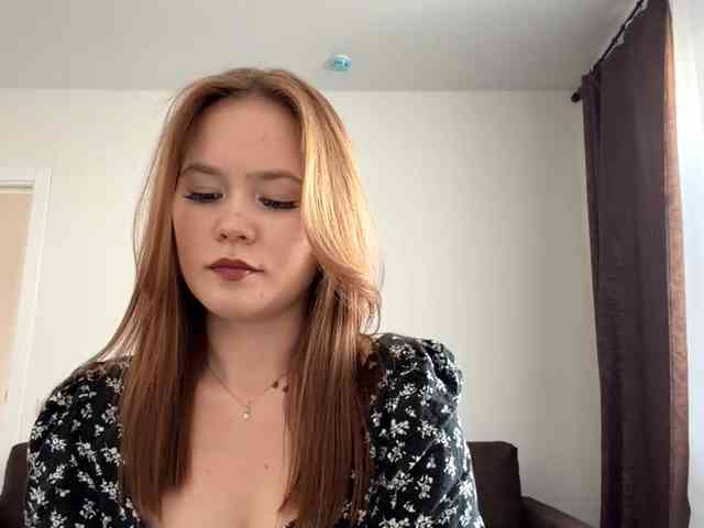 SadieNedry webcam