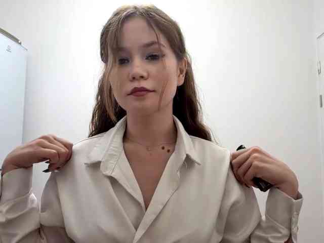 SadieNedry webcam