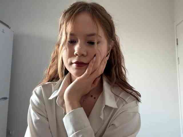 SadieNedry webcam