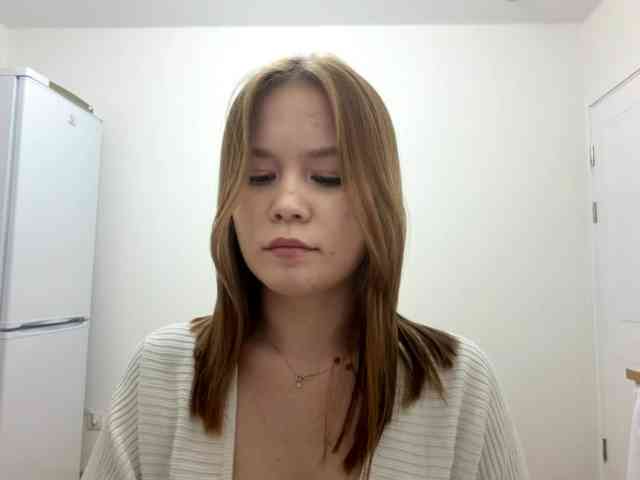 モデル: SadieNedry