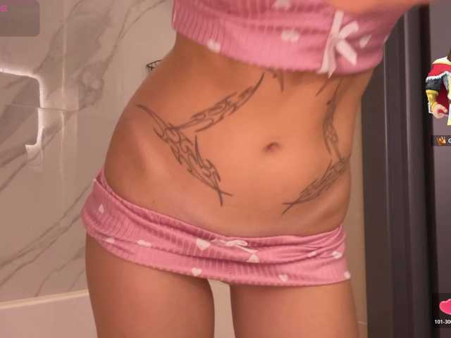 TastyVeni live cam on BongaCams