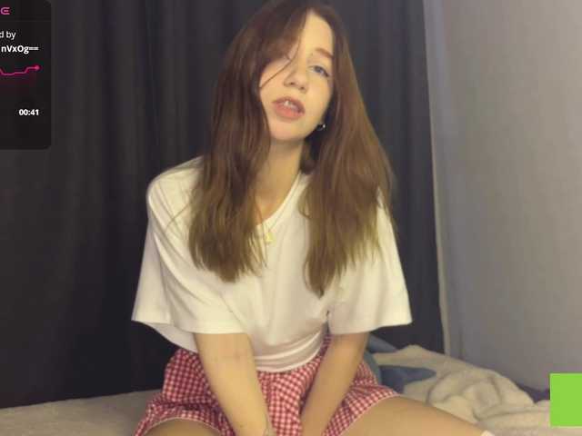 TastyVeni live cam on BongaCams