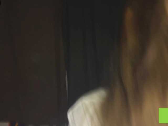 TastyVeni live cam on BongaCams
