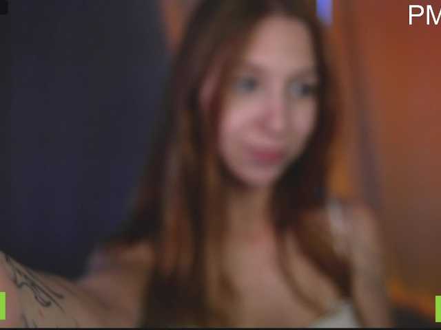 TastyVeni live cam on BongaCams