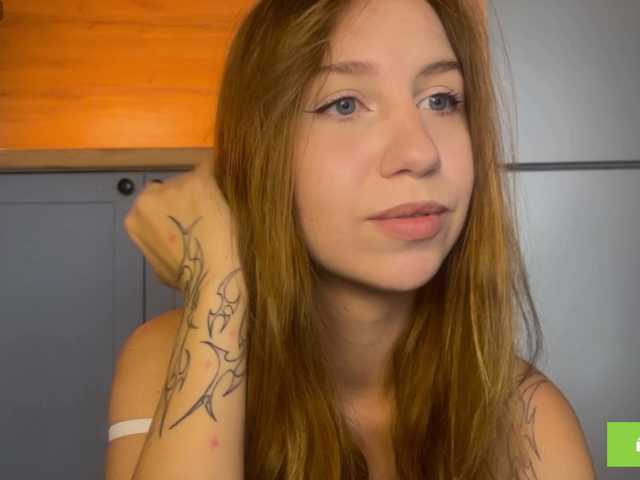 le modèle TastyVinni est en webcam porno dans un show sur le site bongacams, il possède les tags suivants: White/Caucasian,Redhead,Shaved