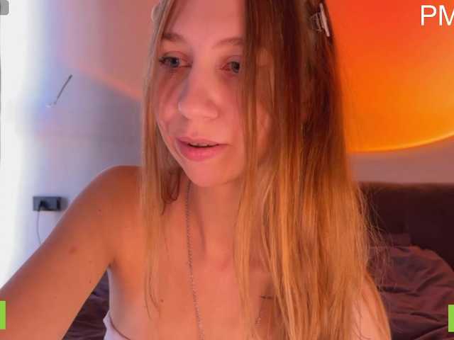 TastyVeni live cam on BongaCams