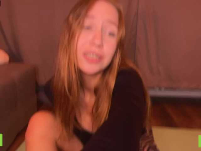 TastyVeni live cam on BongaCams
