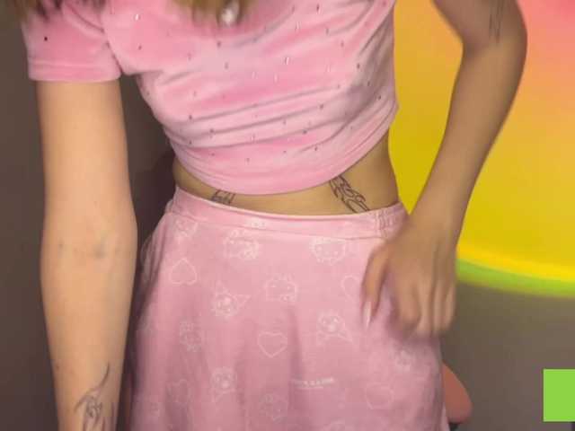 TastyVeni live cam on BongaCams