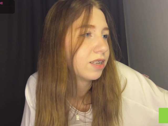 TastyVeni live cam on BongaCams