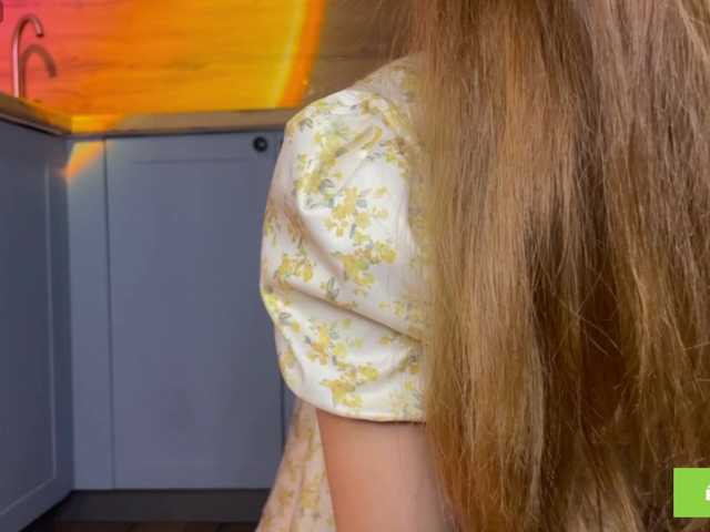 TastyVeni live cam on BongaCams