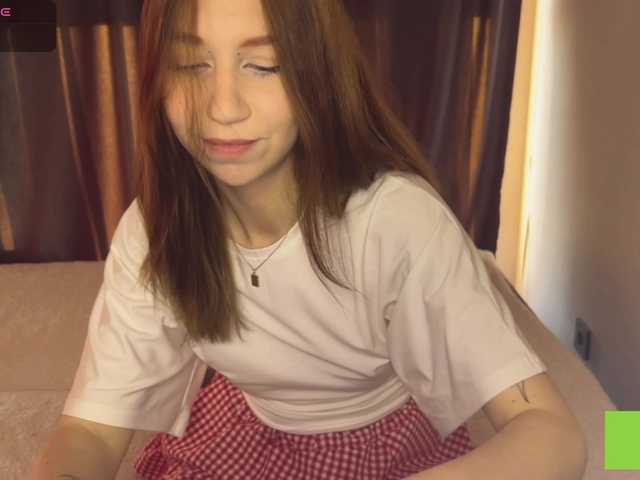 TastyVeni live cam on BongaCams
