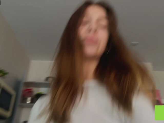 TastyVeni live cam