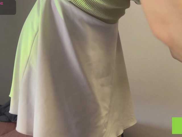 TastyVeni live cam on BongaCams