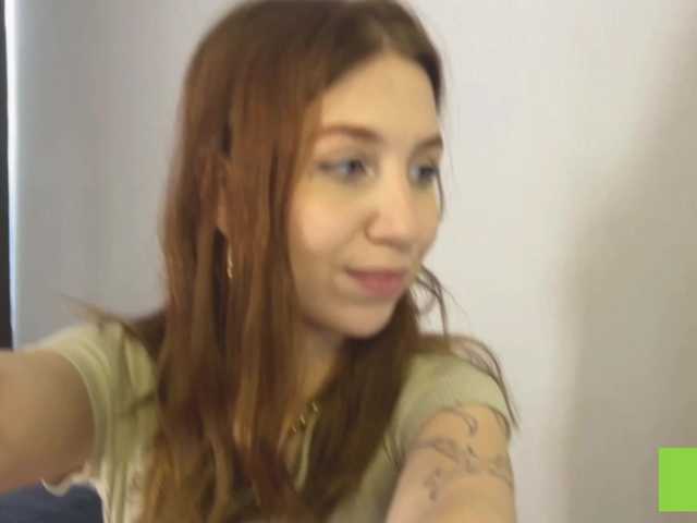 TastyVeni live cam on BongaCams