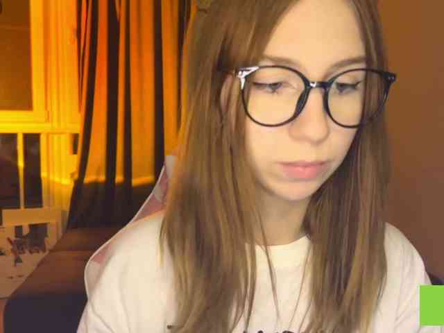 TastyVeni Live Webcam on BongaCams