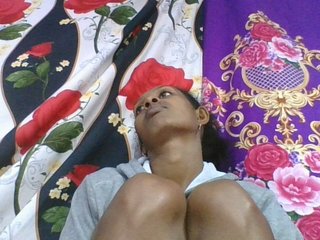ninie1a's Live Webcam
