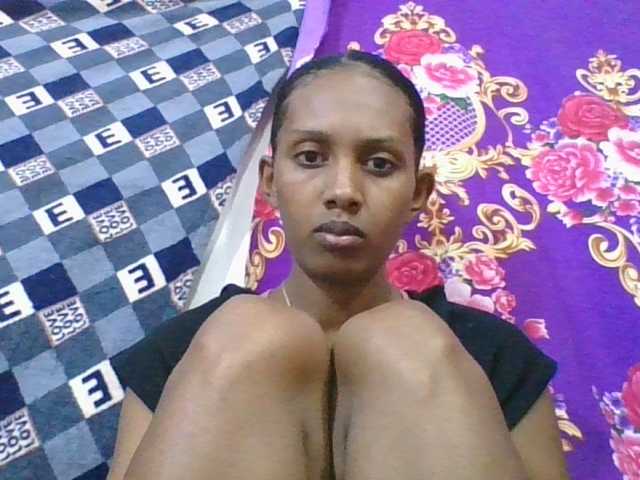 ninie1a live cam on BongaCams