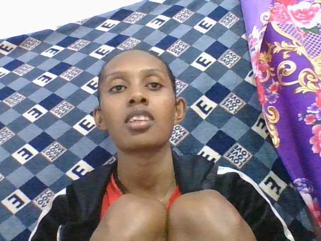 ninie1a live cam on BongaCams