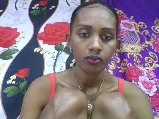 ninie1a live cam on BongaCams