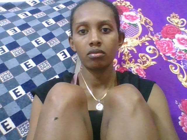 ninie1a live cam on BongaCams